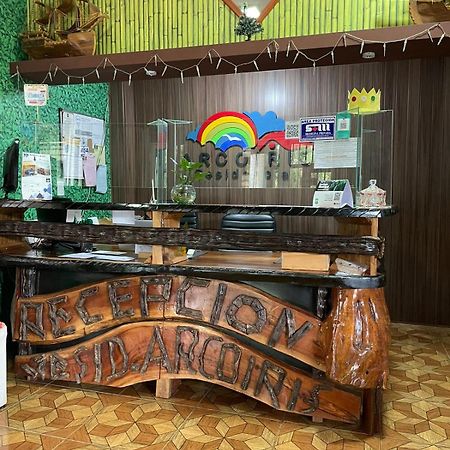 Residencial Arcoiris Hotel Puerto Iguazu Bagian luar foto