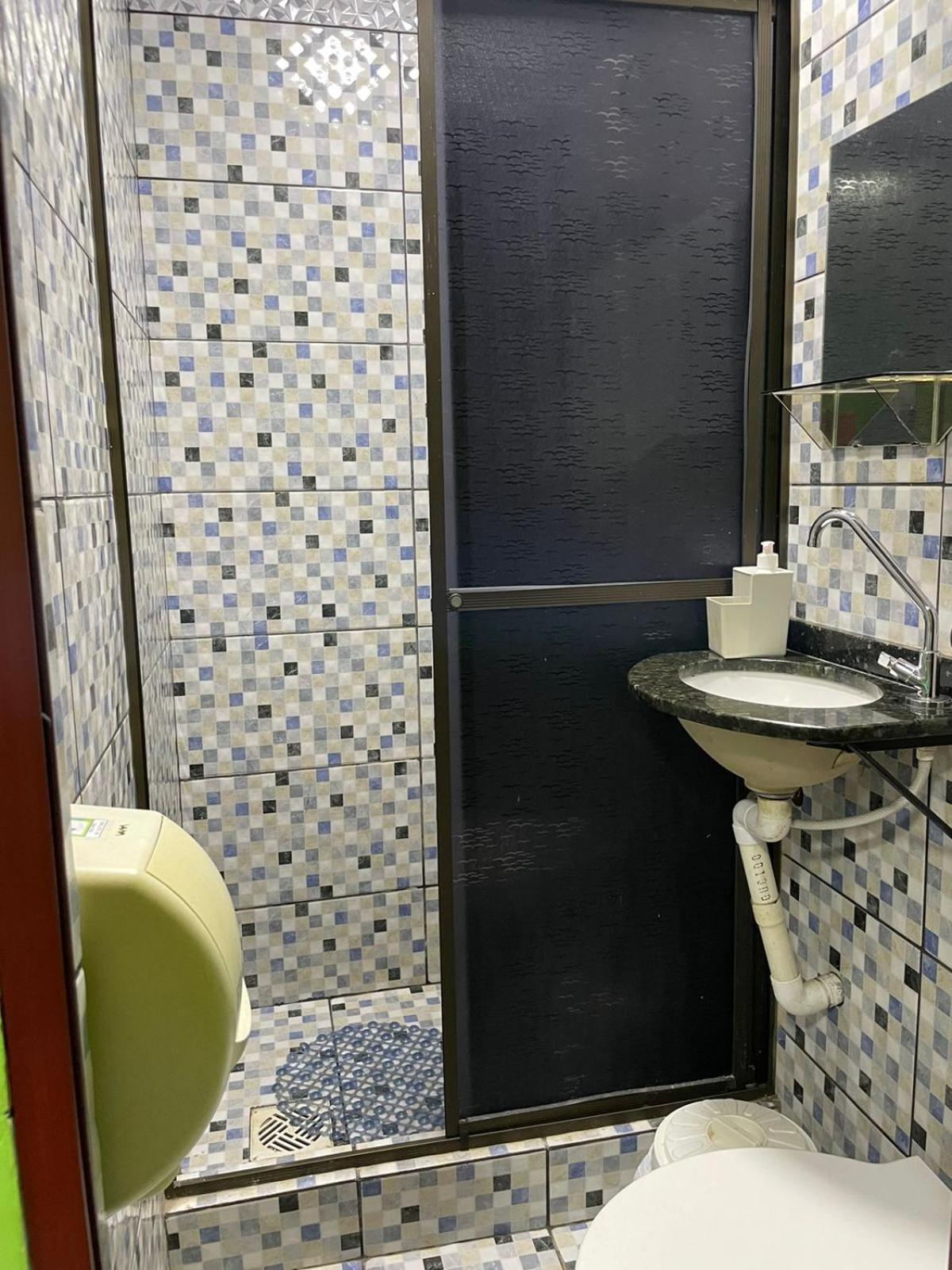 Residencial Arcoiris Hotel Puerto Iguazu Bagian luar foto