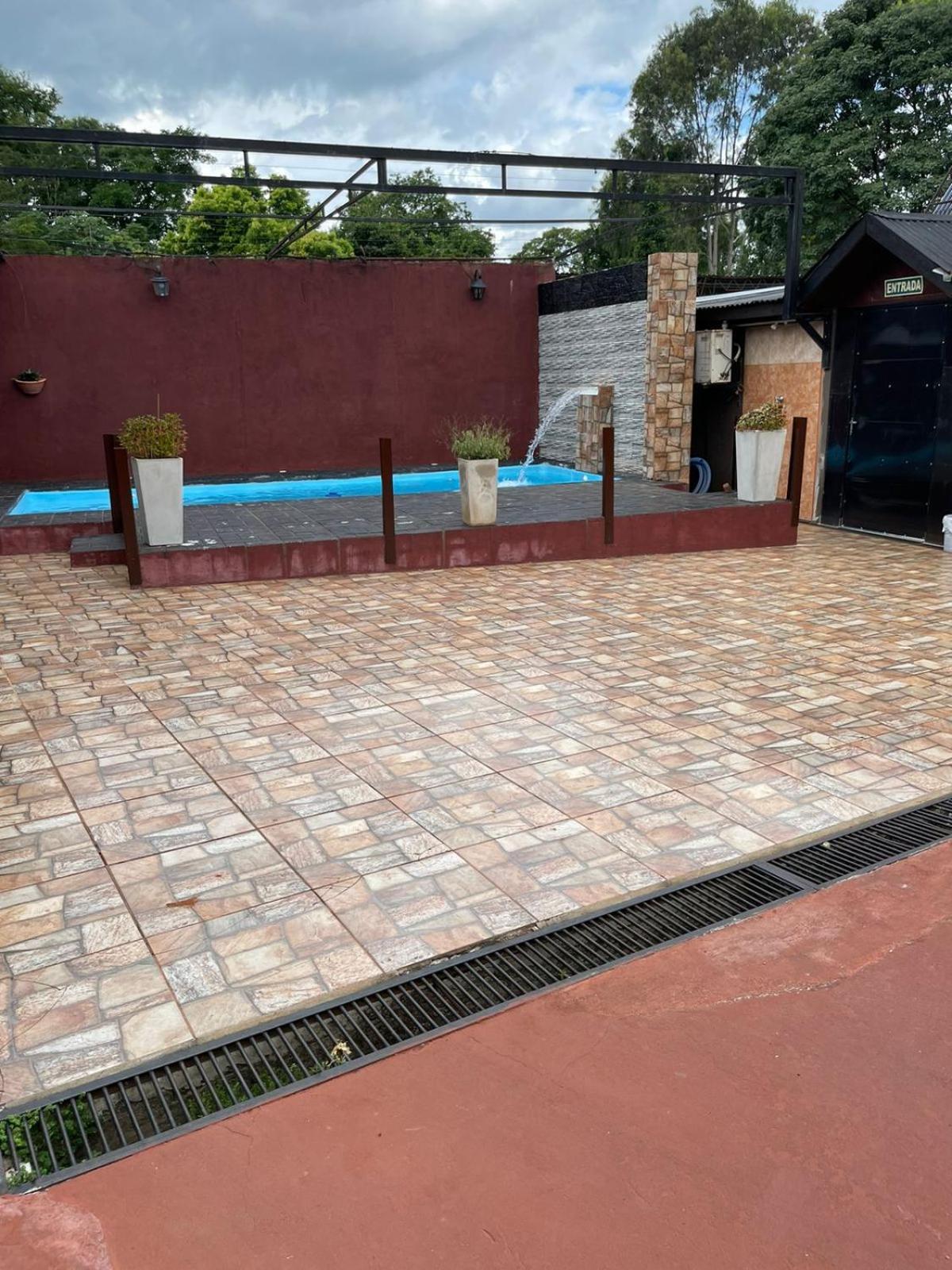 Residencial Arcoiris Hotel Puerto Iguazu Bagian luar foto