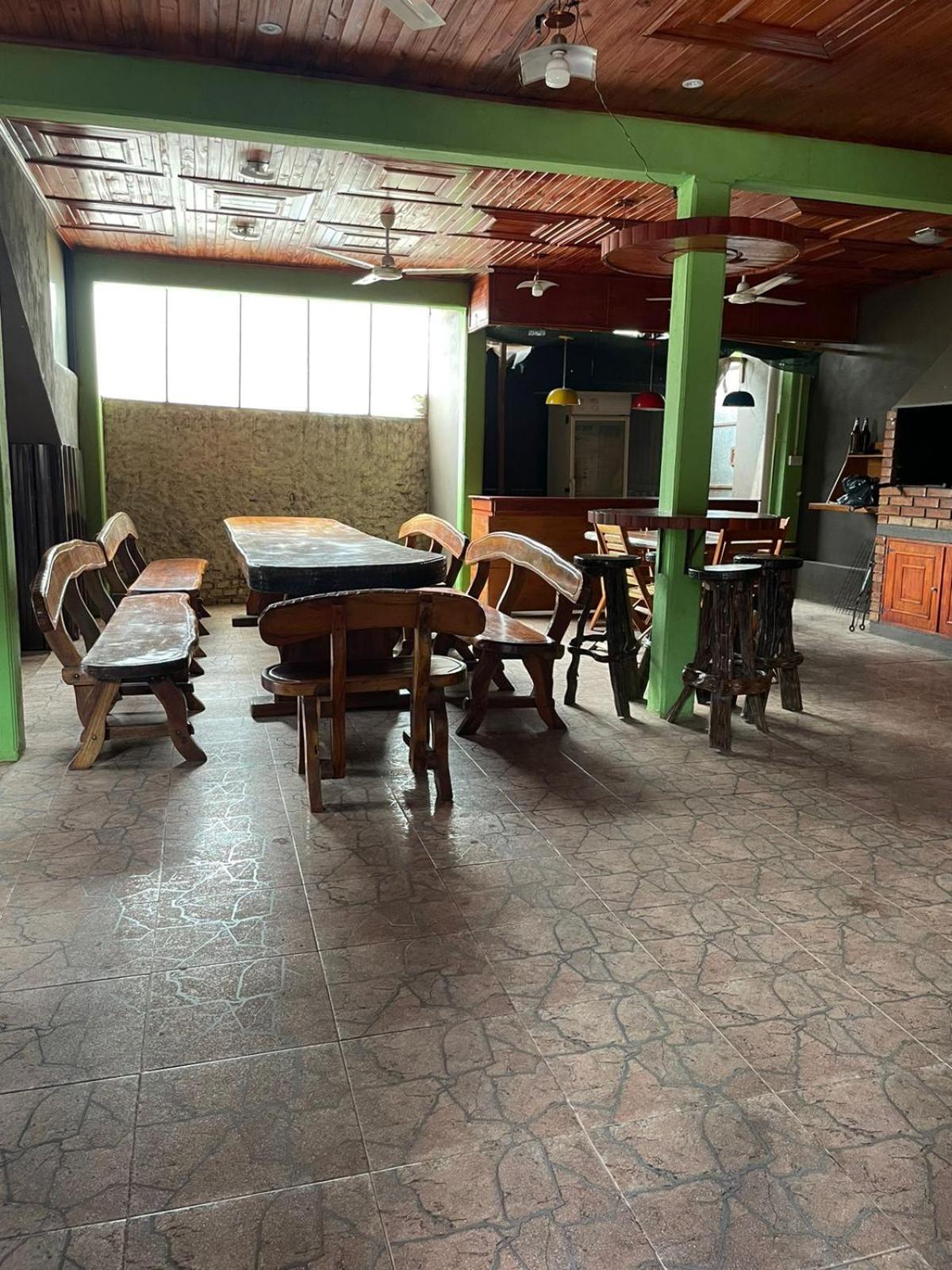 Residencial Arcoiris Hotel Puerto Iguazu Bagian luar foto